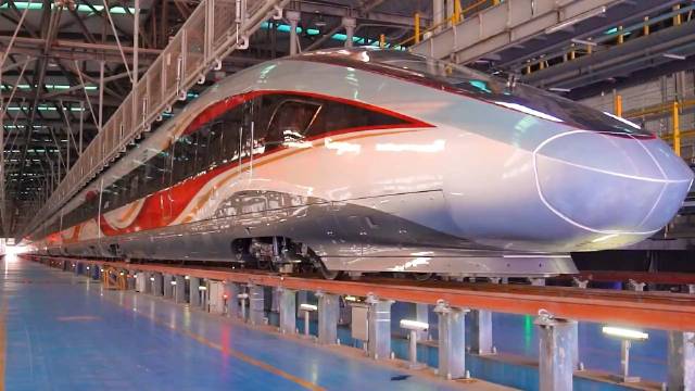 長編組復興號智能動車組來了：商務座支持手機無線充電、投屏